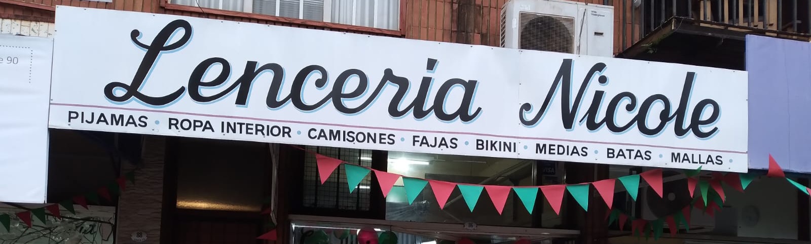 Portada del comercio