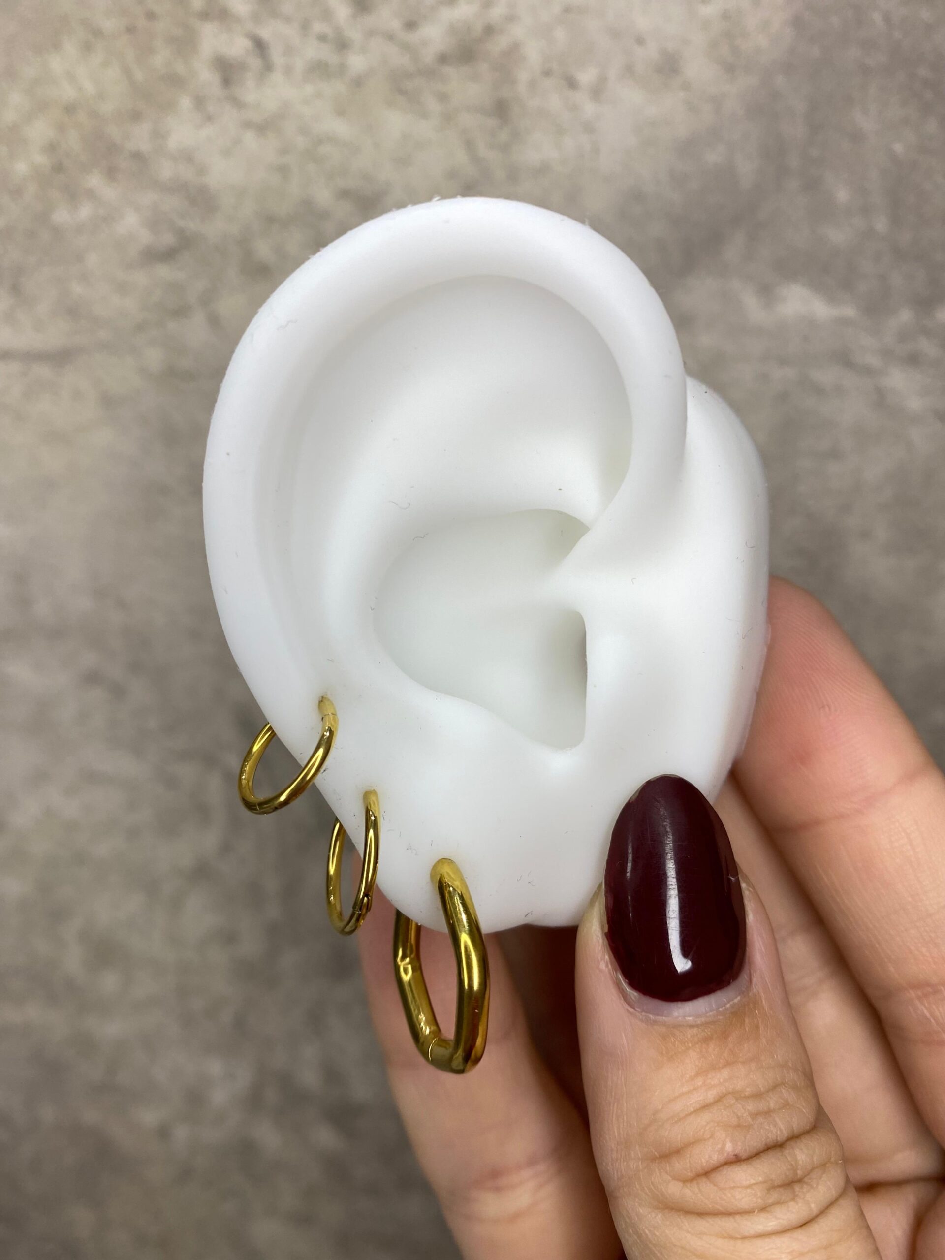 Llevando 3 accesorios de acero o más obtenes un 20% off abonando en efectivo/transferencia